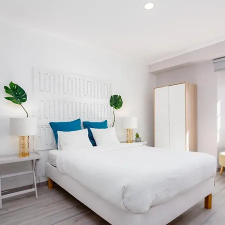 Downtown Blue Ii - Terrace *