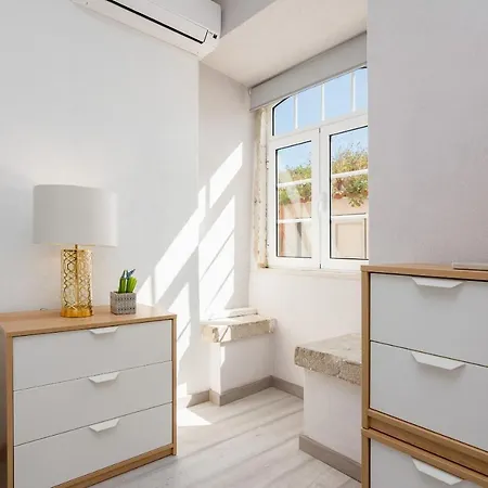 Apartment Downtown Blue Ii - Terrace Setubal