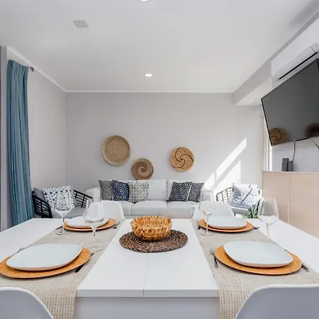 Downtown Blue Ii - Terrace Apartment