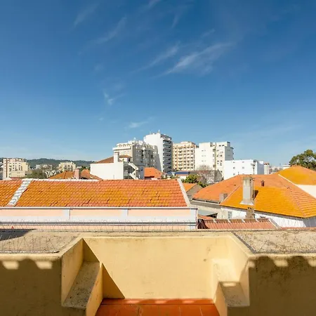 Downtown Blue Ii - Terrace, By Match Σετούμπαλ