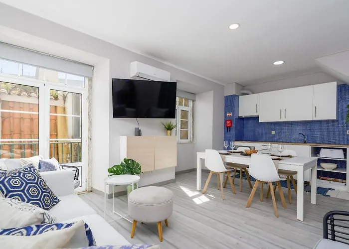 Downtown Blue Ii - Terrace שטובל